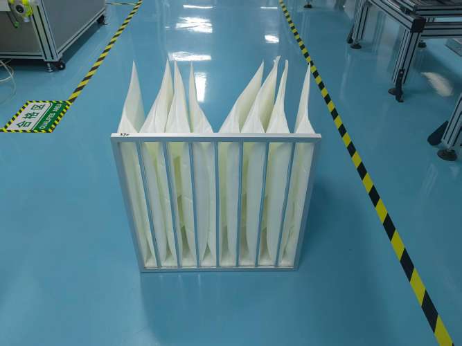 M5 Medium-efficiency bag filter